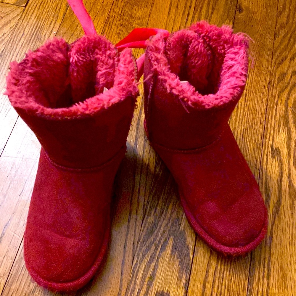 Girls boots